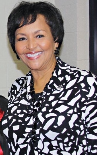 Dr. Sandra Holt